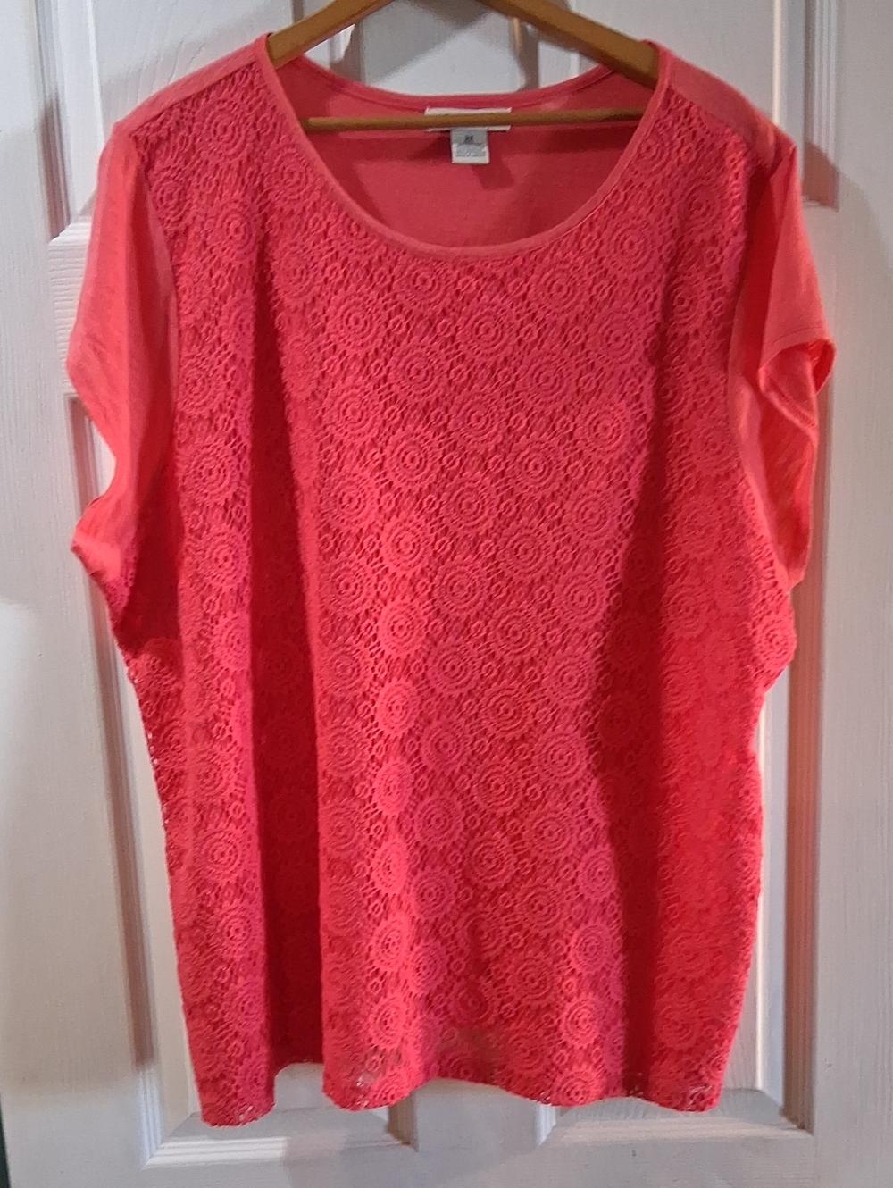 Liz Claiborne Coral Lace-Front Scoop Neck T Shirt